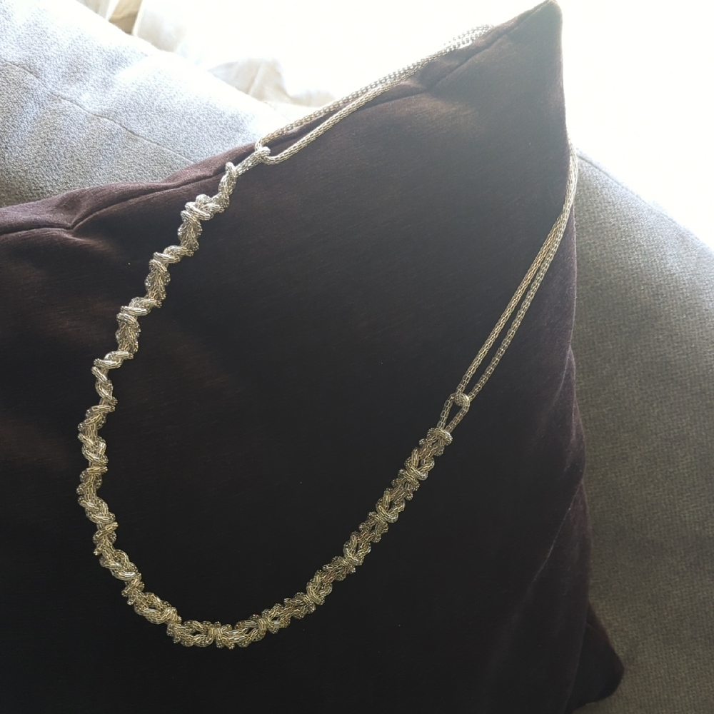 *. Elegant Silver Women's Necklace
